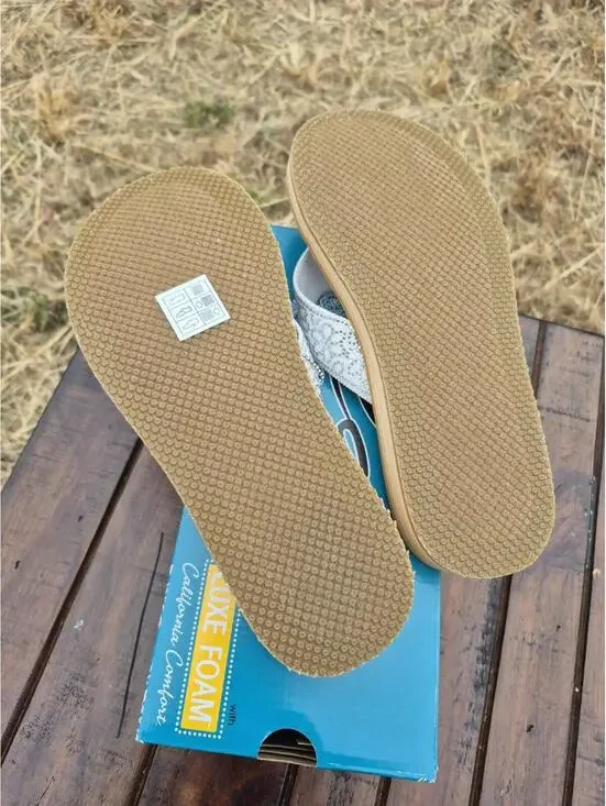 Skechers Size 9 Cali Luxe Foam Summer Dazzling Charm Sandals Flip Flops White - Picture 5 of 6